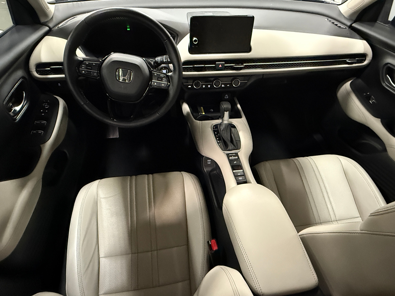 Thumbnail: 2025 Honda HR-V - 2