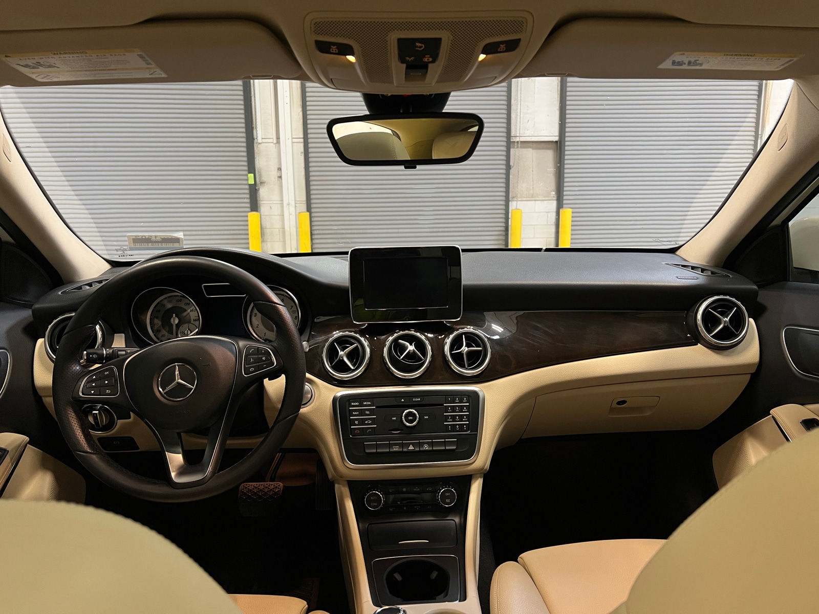 Thumbnail: 2016 Mercedes-Benz GLA - 2