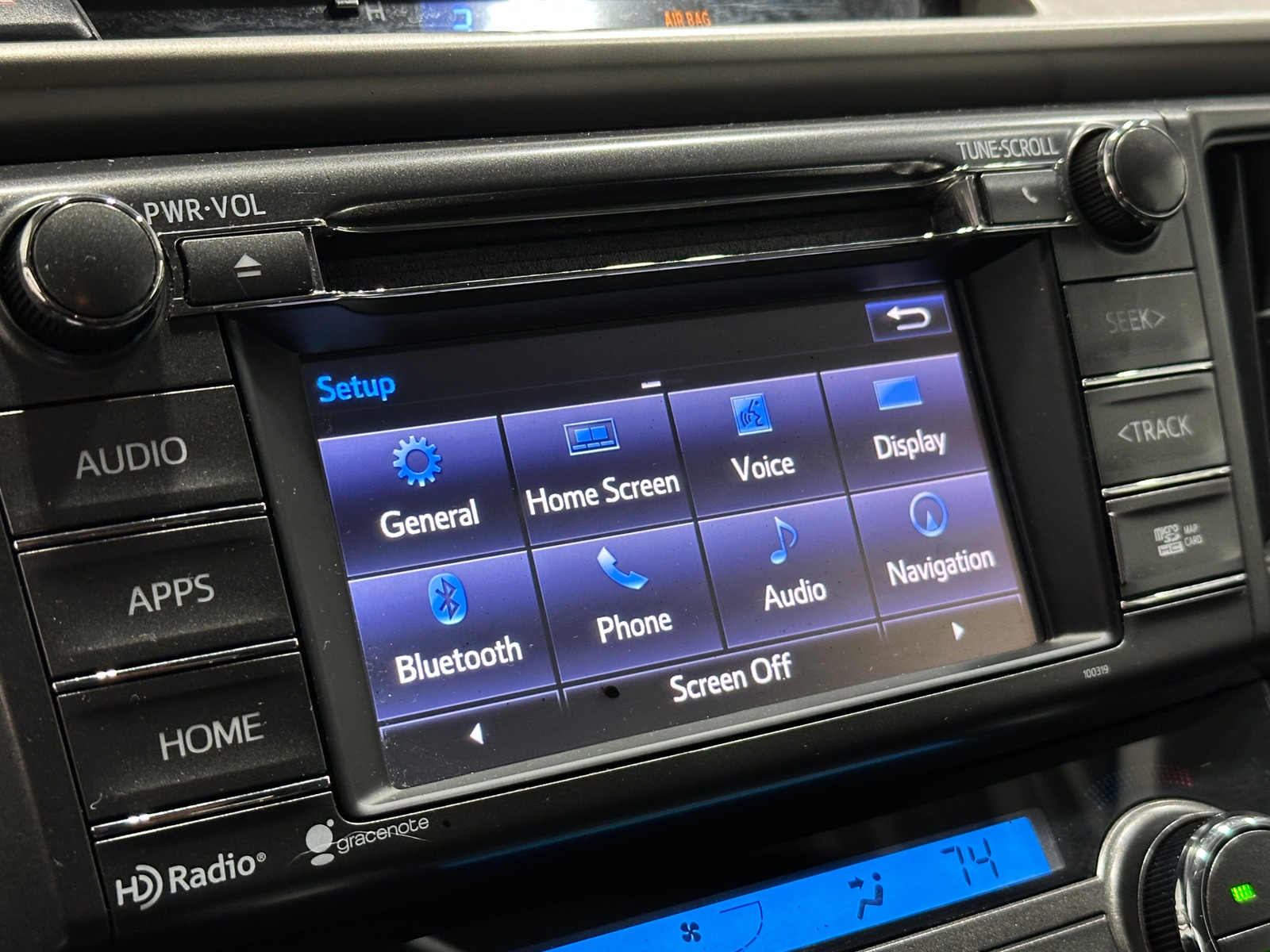 Thumbnail: 2014 Toyota RAV4 - 3