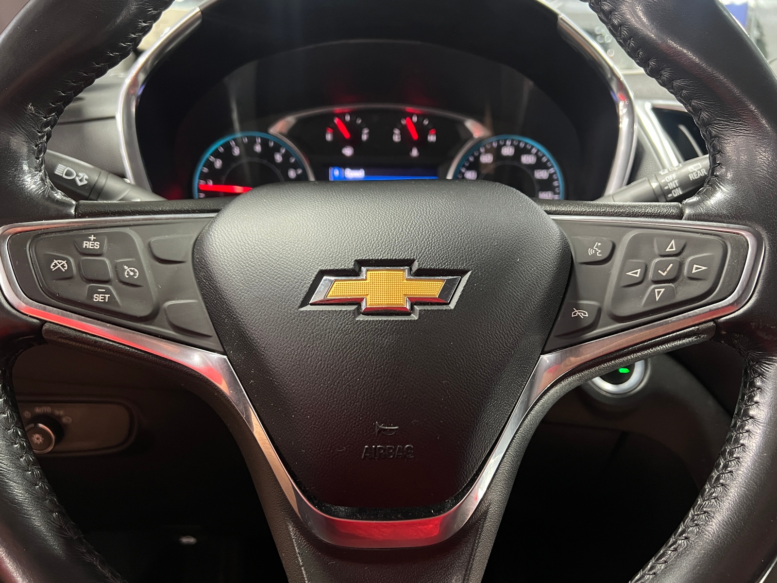 Thumbnail: 2019 Chevrolet Equinox - 5