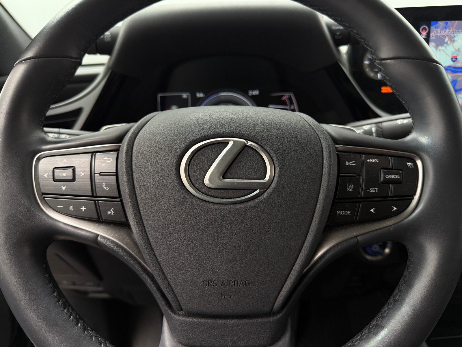 Thumbnail: 2022 Lexus ES - 4