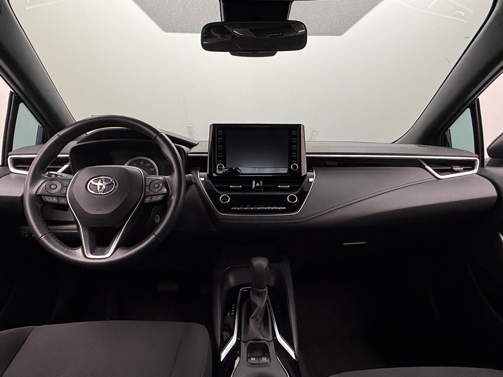 Thumbnail: 2022 Toyota Corolla - 3