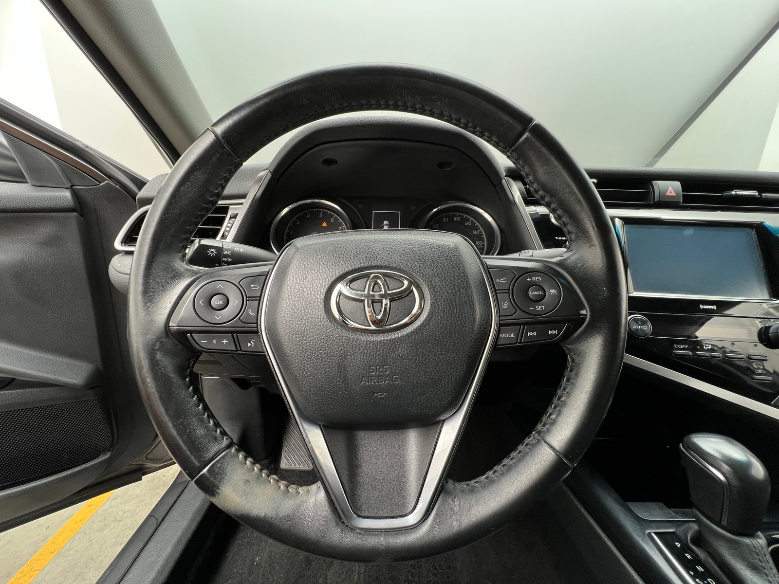 Thumbnail: 2020 Toyota Camry - 4