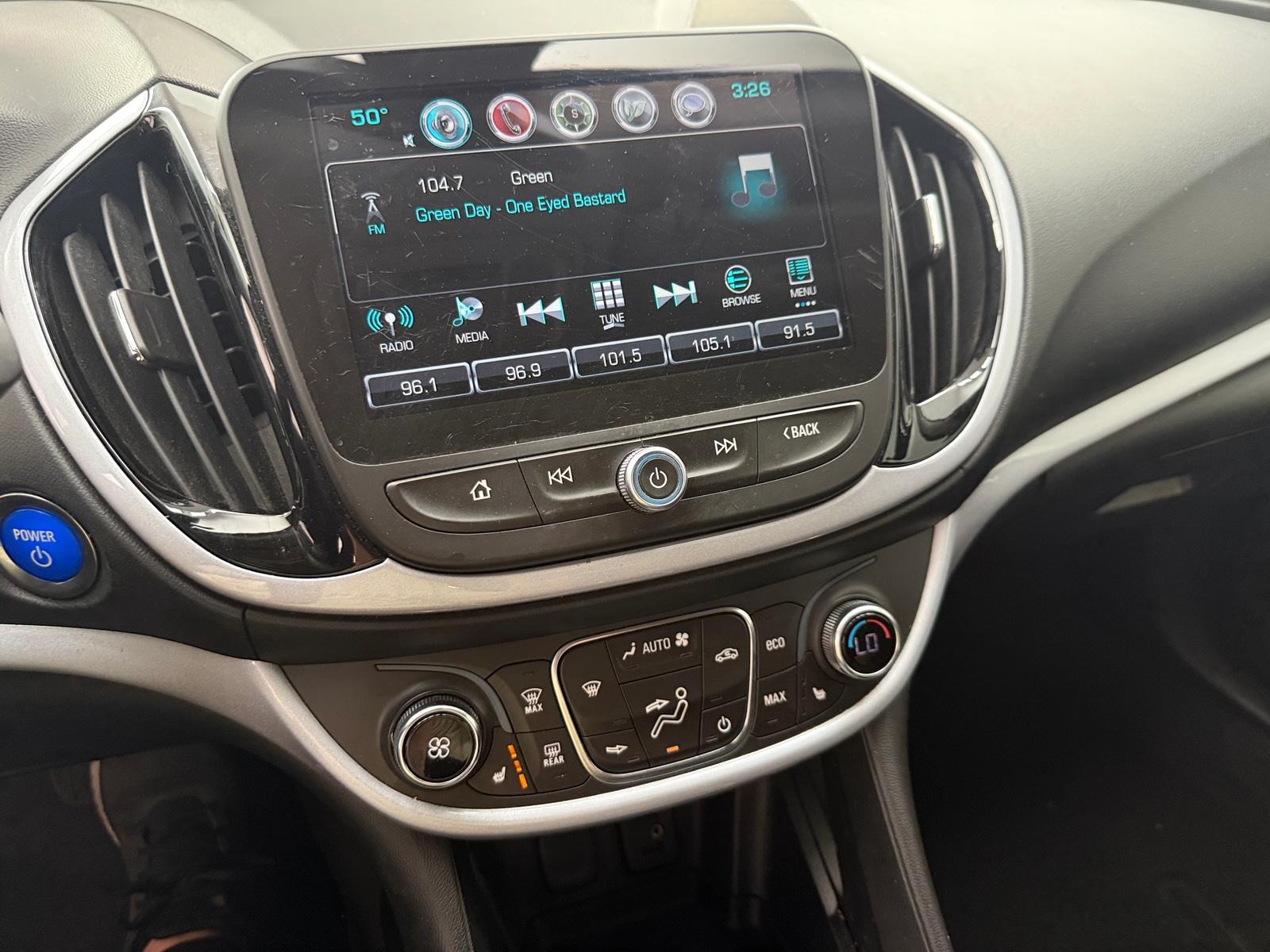 Thumbnail: 2017 Chevrolet Volt - 4