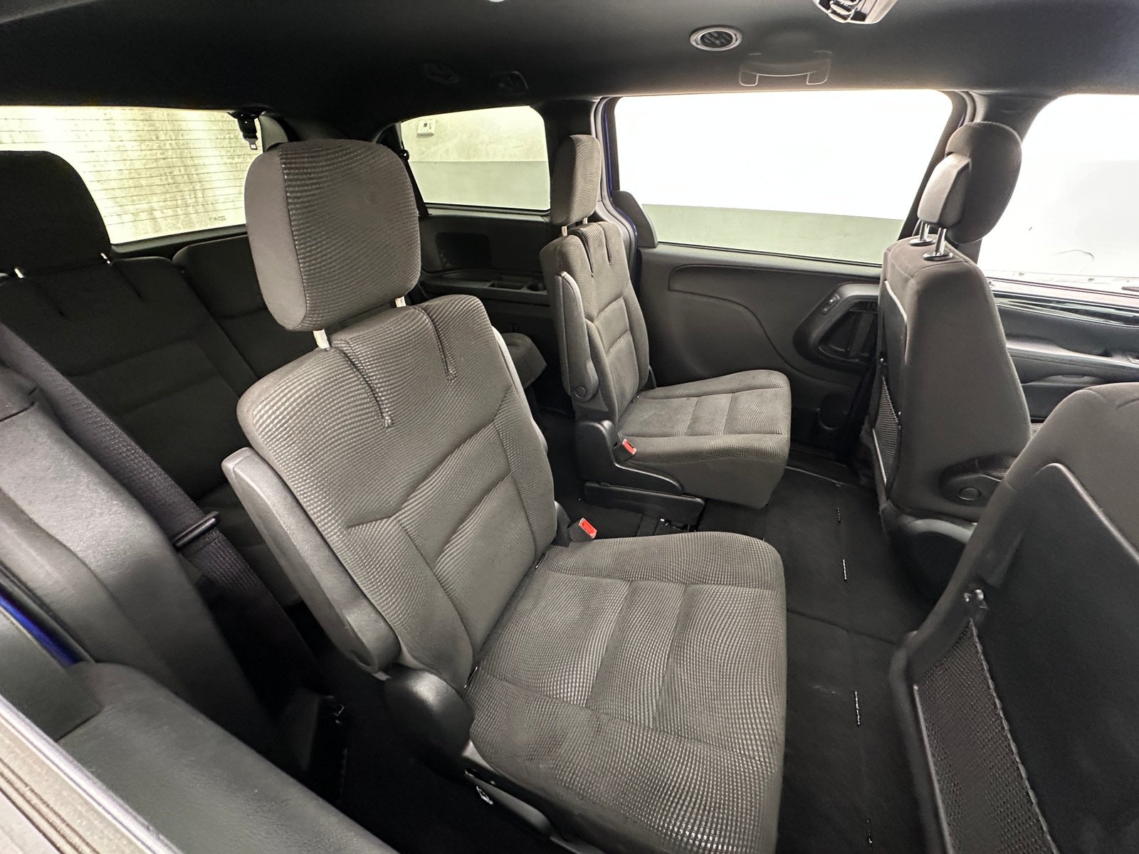 Thumbnail: 2020 Dodge Grand Caravan - 6