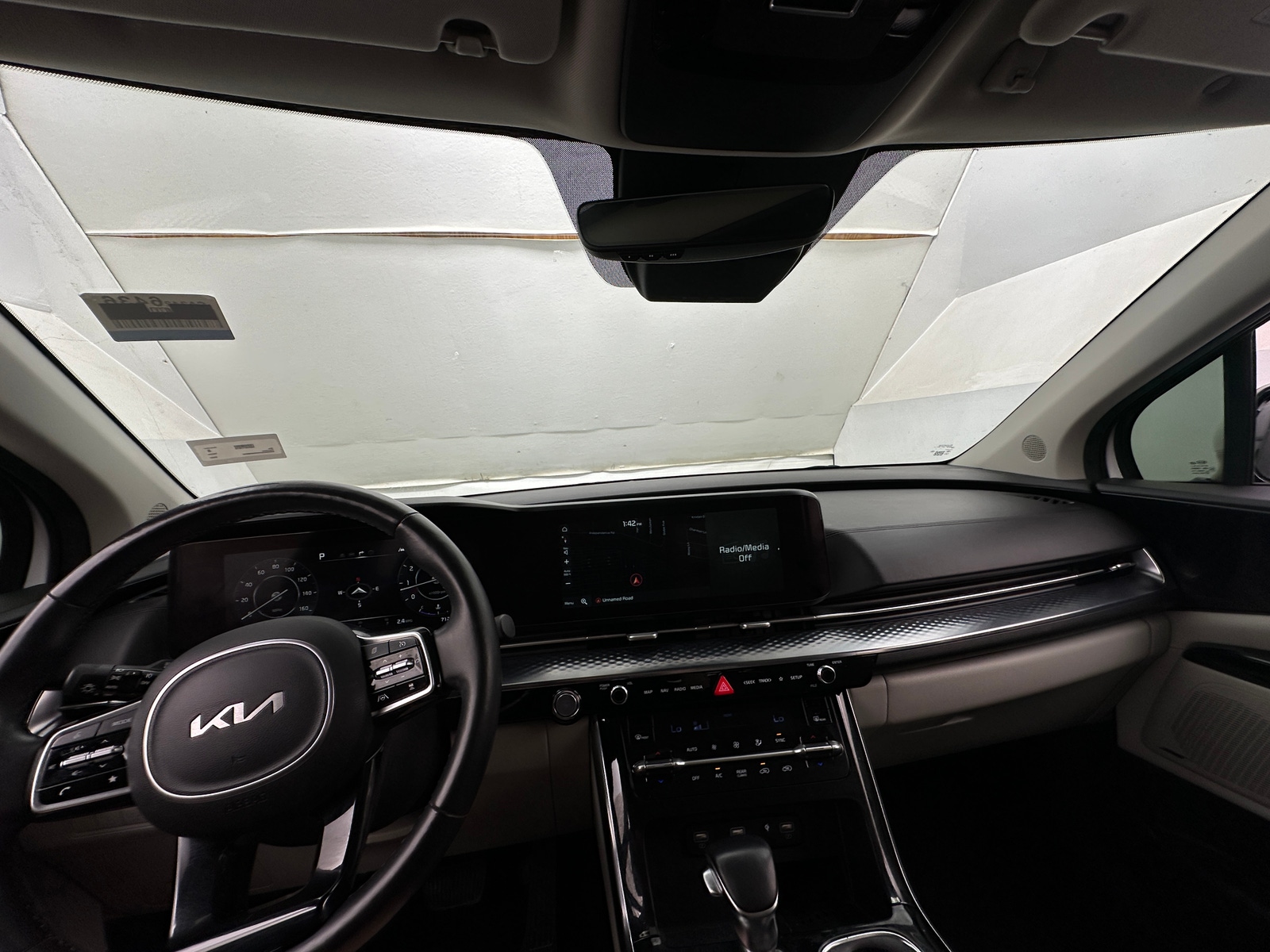 Thumbnail: 2022 Kia Carnival - 2