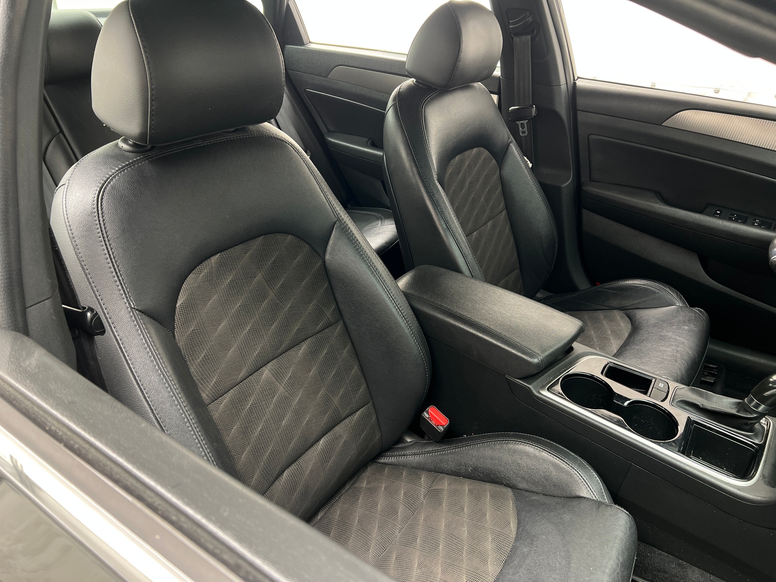 Thumbnail: 2018 Hyundai Sonata - 2