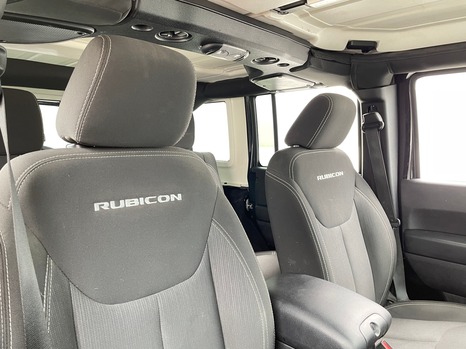 Thumbnail: 2016 Jeep Wrangler - 2