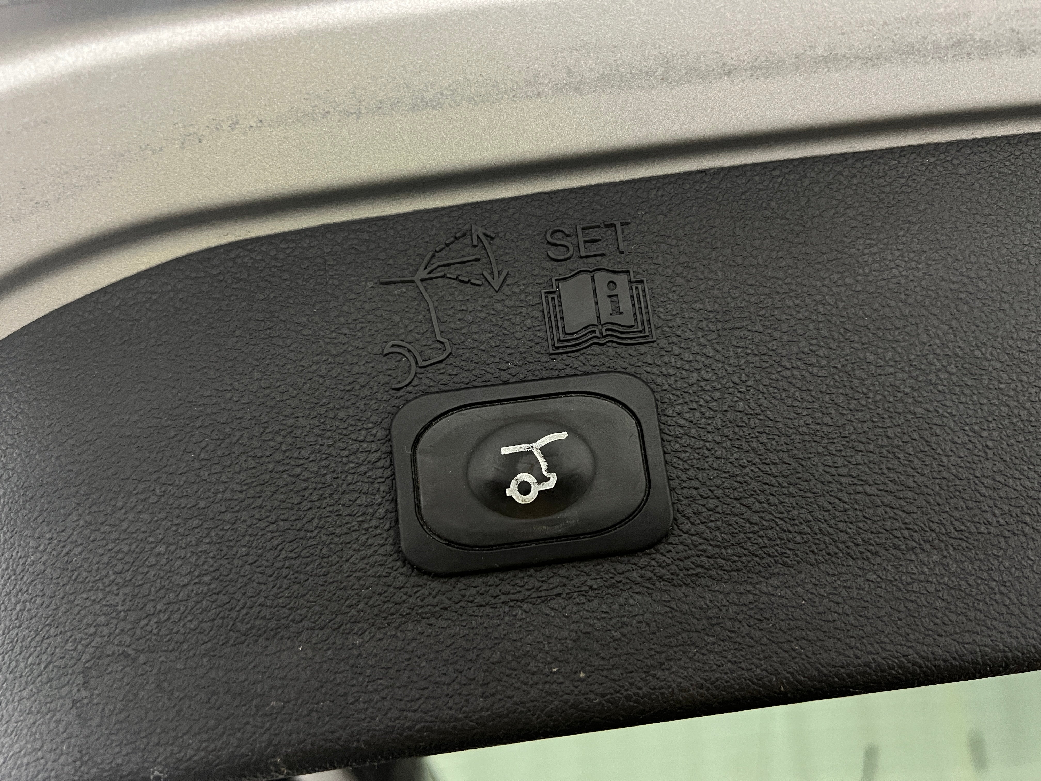 Used 2017 Ford Escape Titanium with VIN 1FMCU9J94HUA35255 for sale in Oak Creek, WI