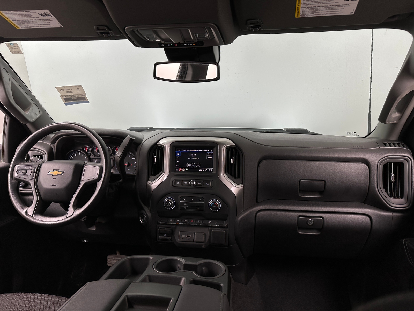 Thumbnail: 2024 Chevrolet Silverado 2500 - 3