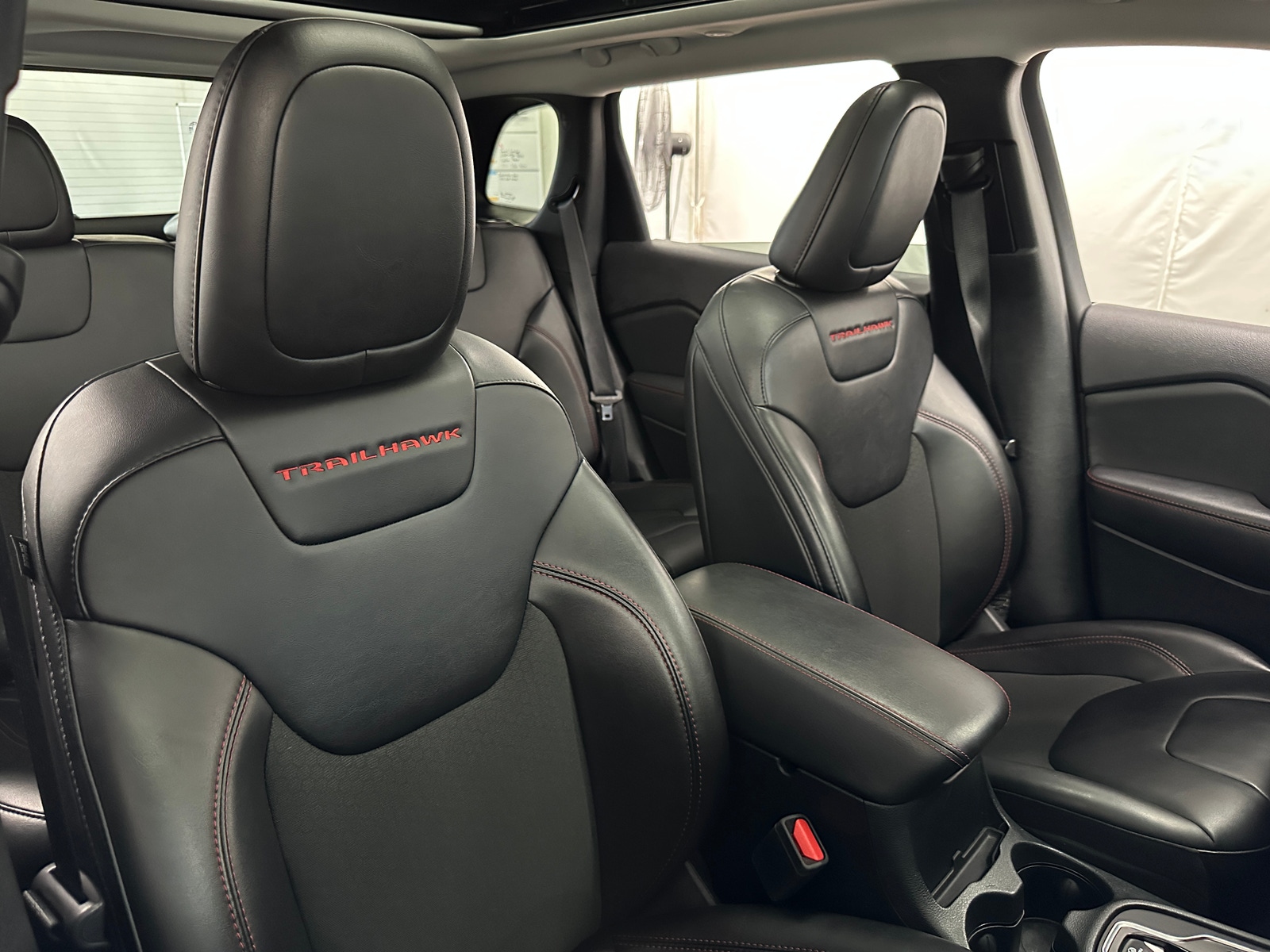 Thumbnail: 2022 Jeep Cherokee - 2