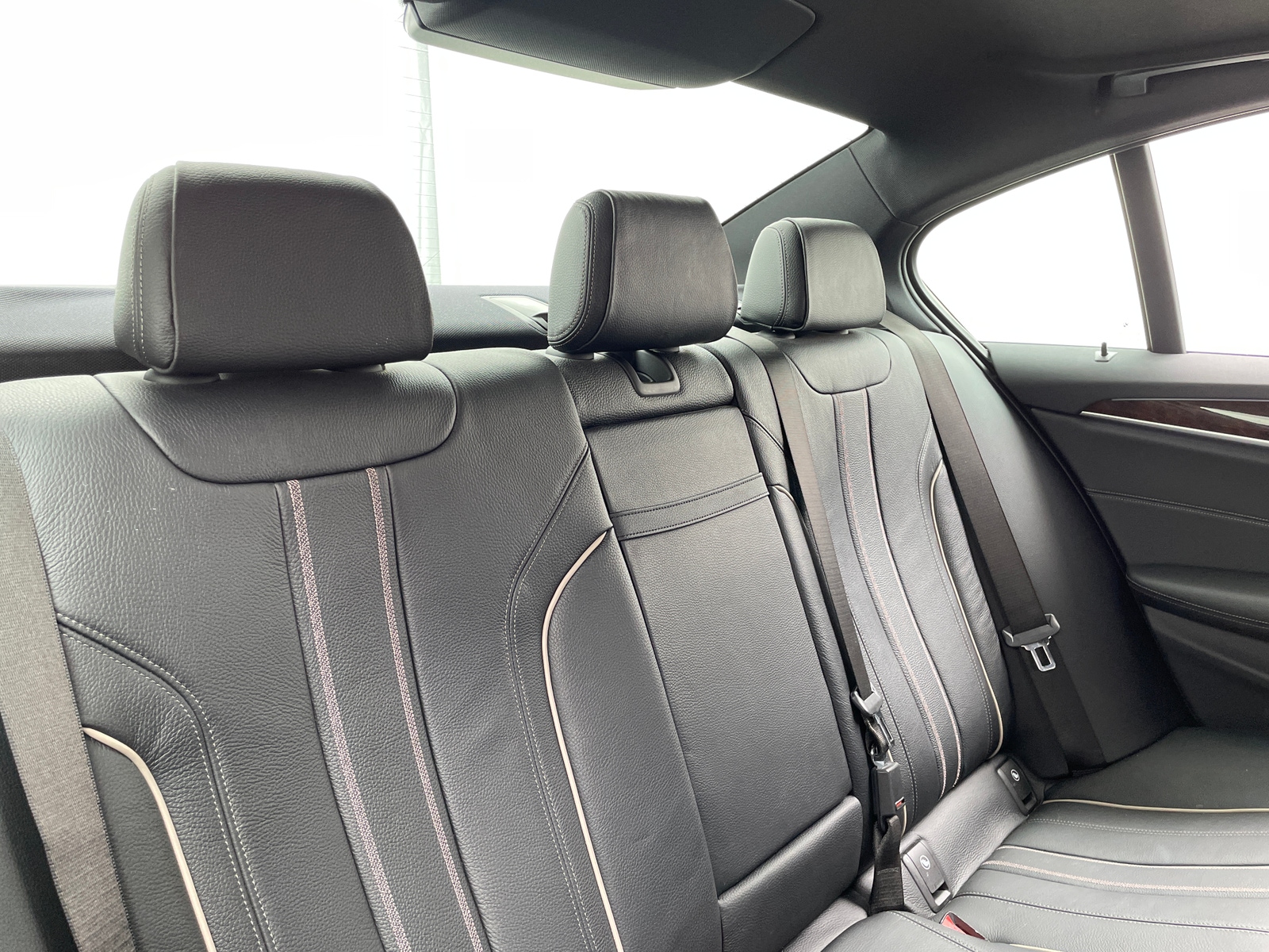 Thumbnail: 2017 BMW 5 Series - 5
