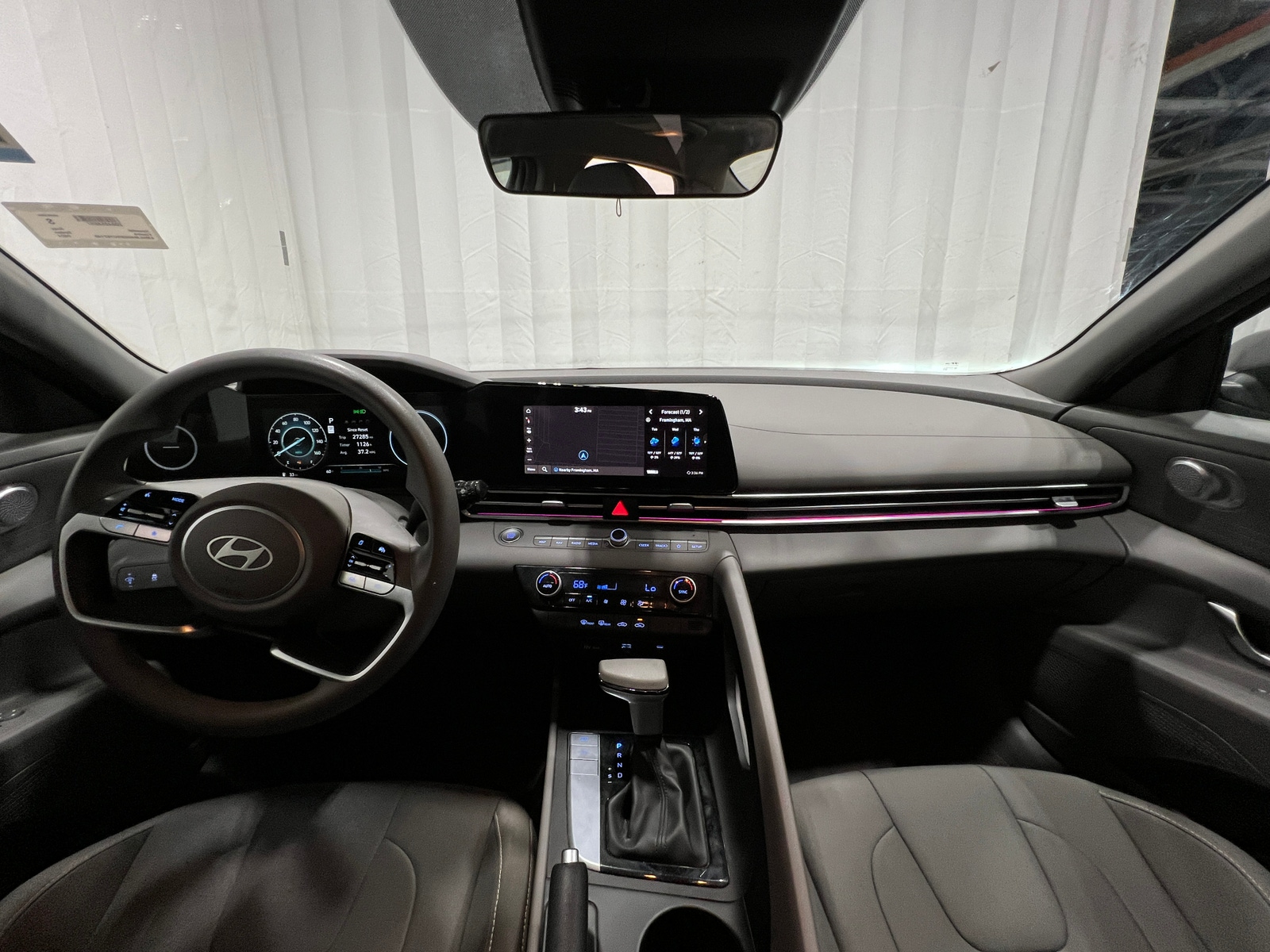 Thumbnail: 2024 Hyundai Elantra - 3