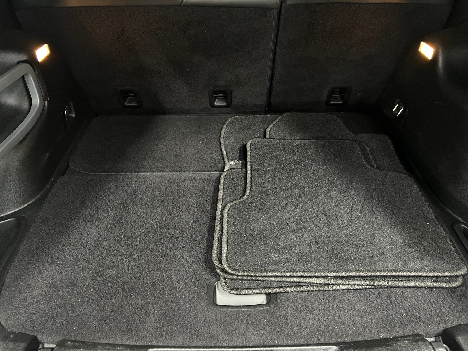 Thumbnail: 2016 Jeep Cherokee - 6
