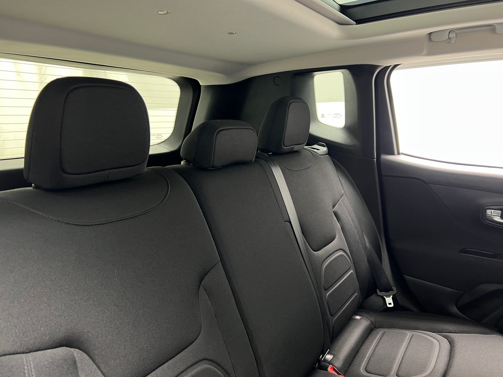 Thumbnail: 2019 Jeep Renegade - 6