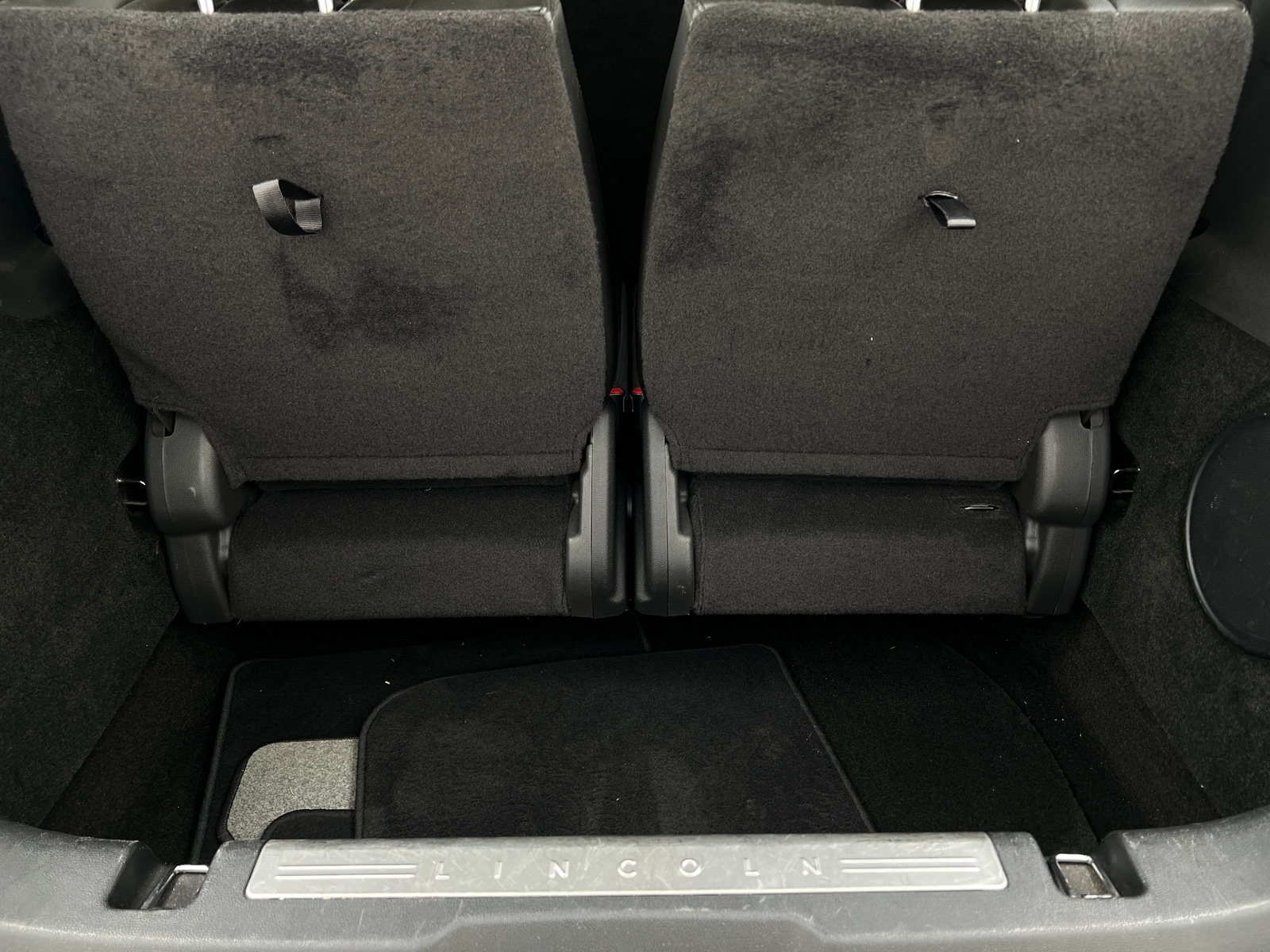 Thumbnail: 2013 Lincoln MKT - 6