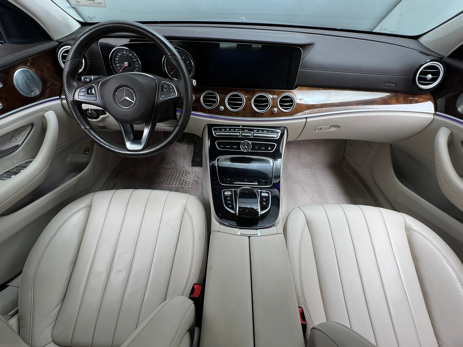 Thumbnail: 2017 Mercedes-Benz E-Class - 2