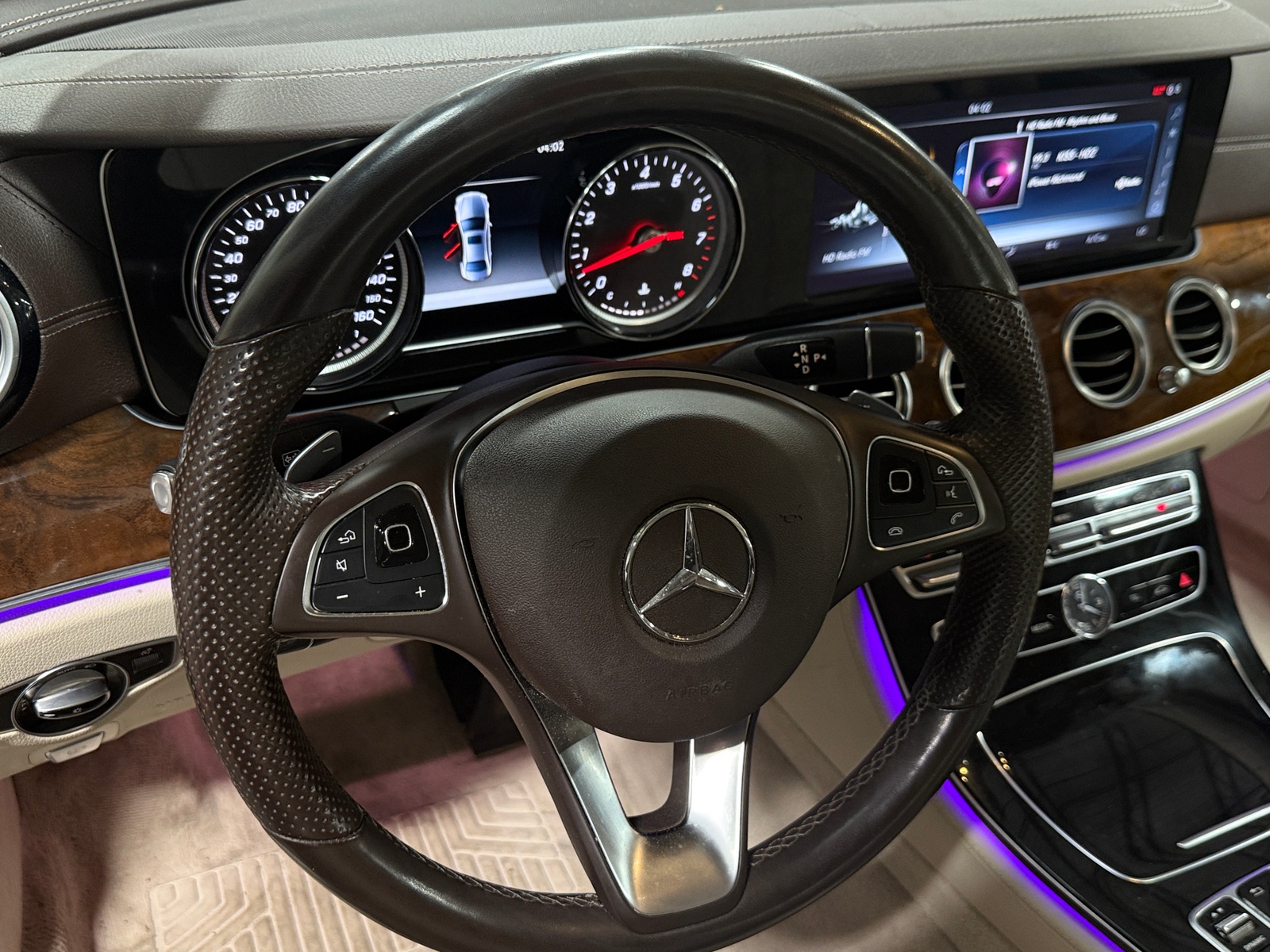 Thumbnail: 2017 Mercedes-Benz E-Class - 4
