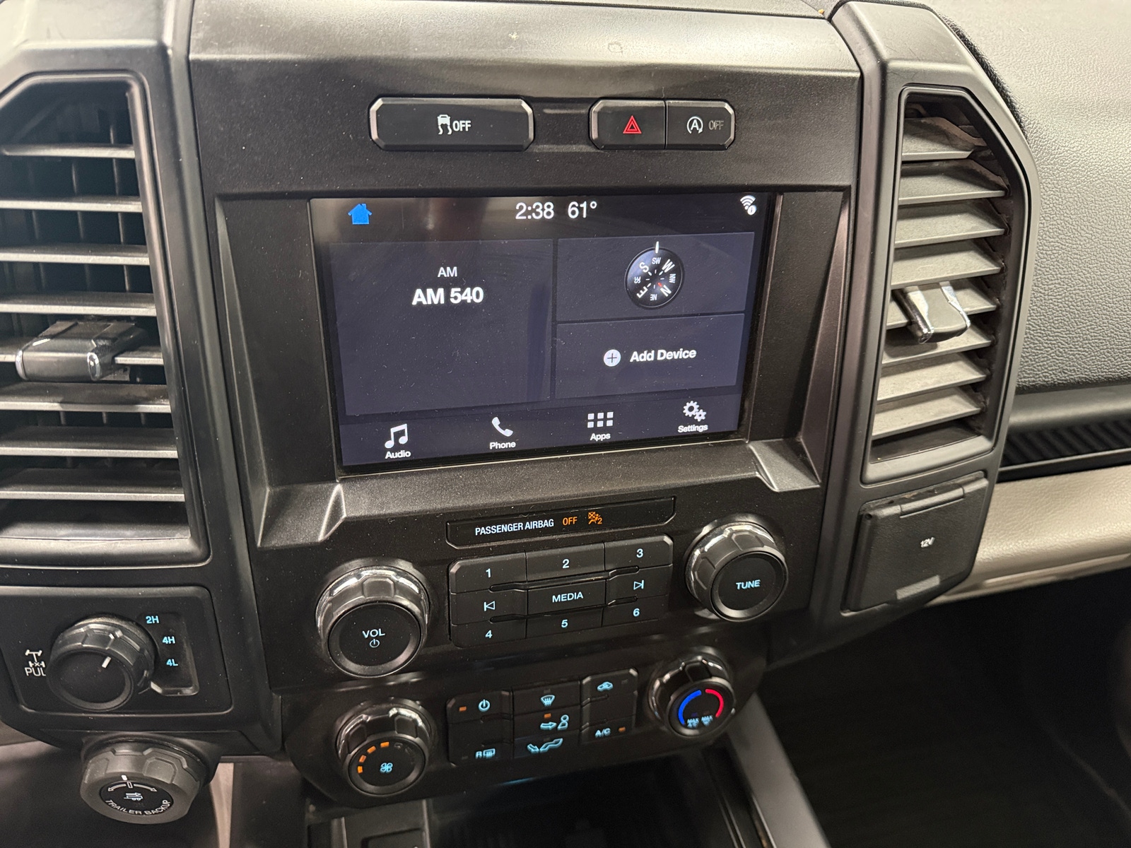 Thumbnail: 2019 Ford Econoline - 4
