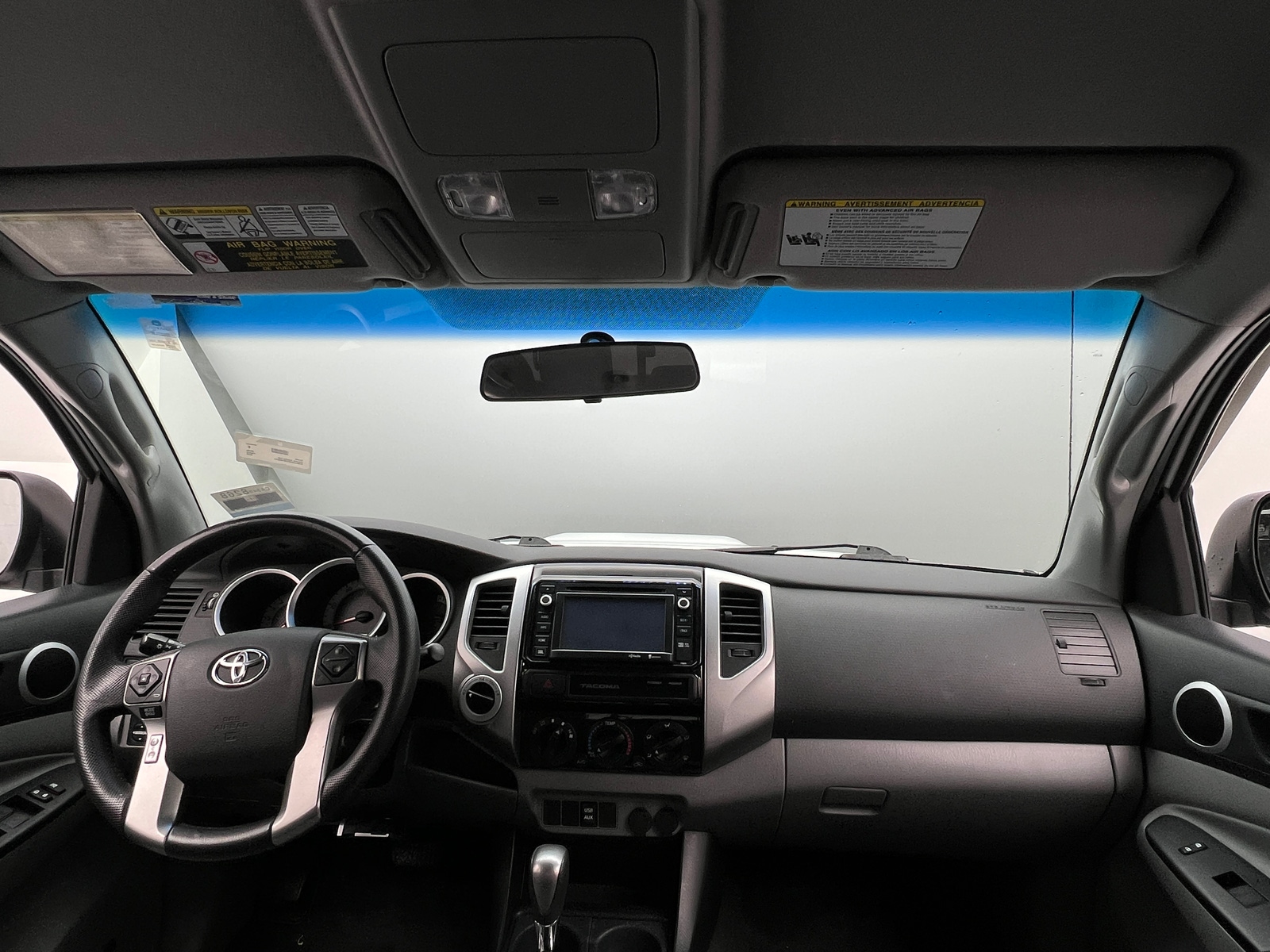 Thumbnail: 2015 Toyota Tacoma - 3