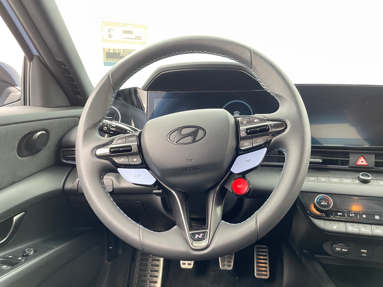 Thumbnail: 2025 Hyundai Elantra - 4