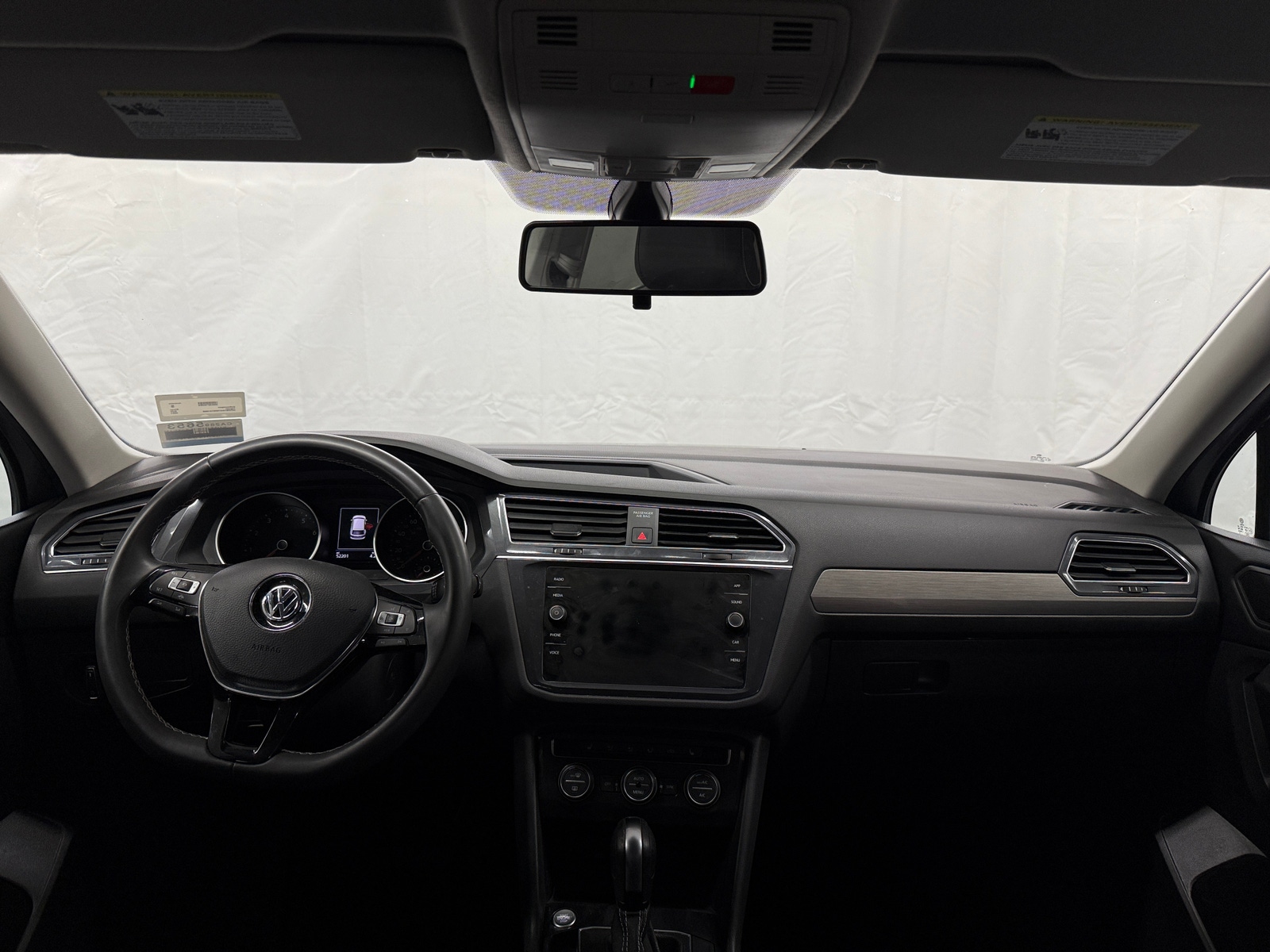 Thumbnail: 2021 Volkswagen Tiguan - 2