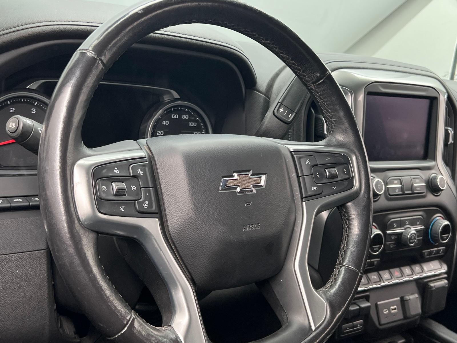 Thumbnail: 2022 Chevrolet Silverado 2500 - 4