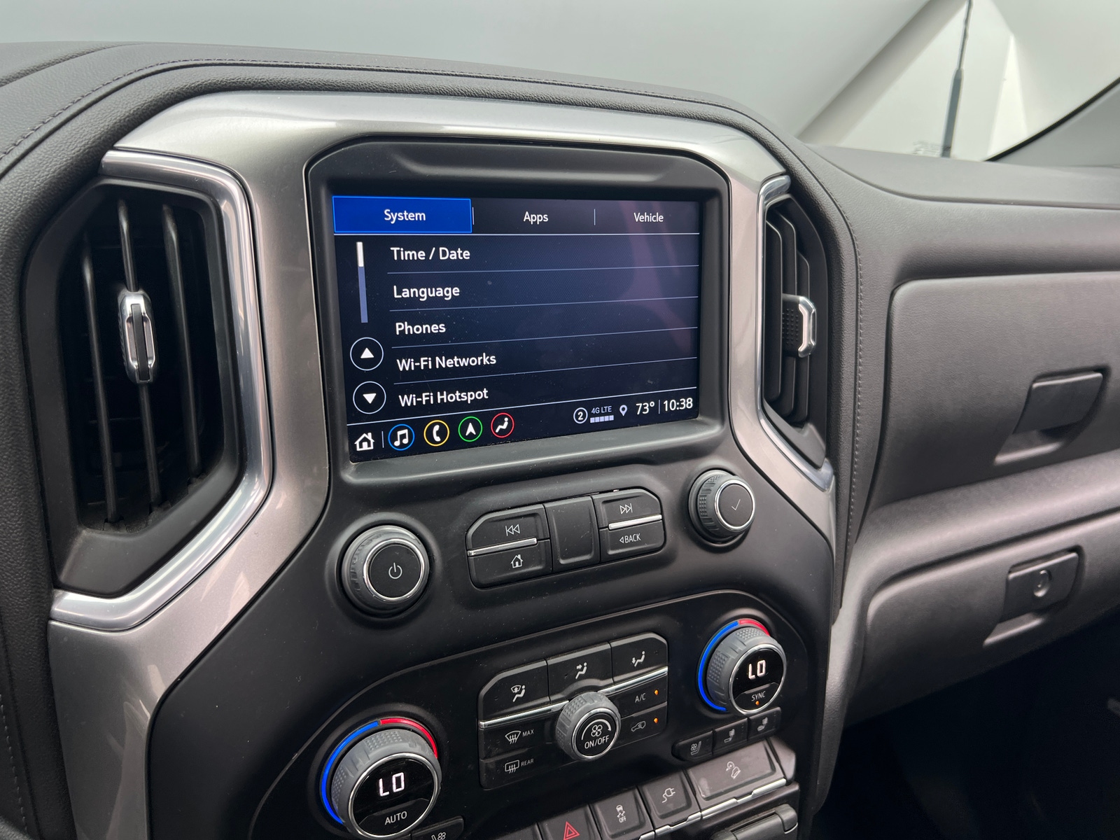 Thumbnail: 2022 Chevrolet Silverado 2500 - 3