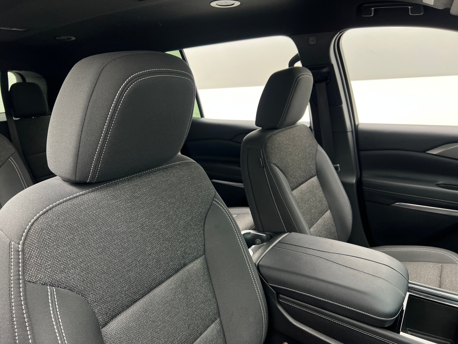 Thumbnail: 2025 Chevrolet Traverse - 2