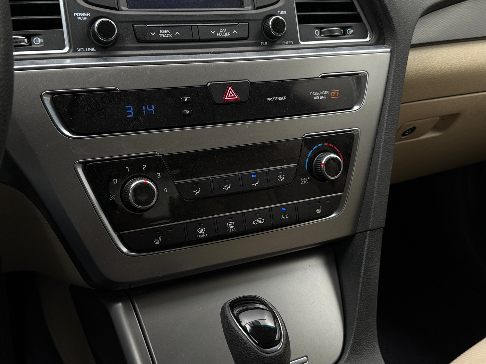 Thumbnail: 2015 Hyundai Sonata - 4