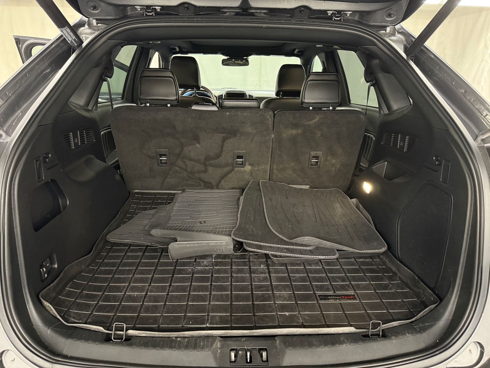 Thumbnail: 2021 Ford Edge - 6