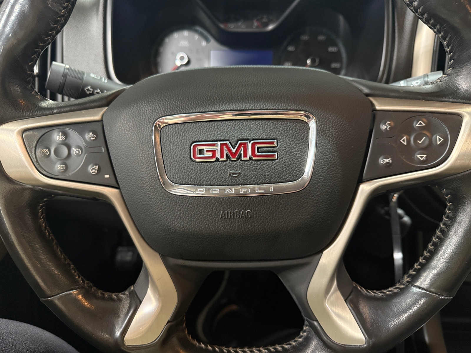 Thumbnail: 2018 GMC Canyon - 4