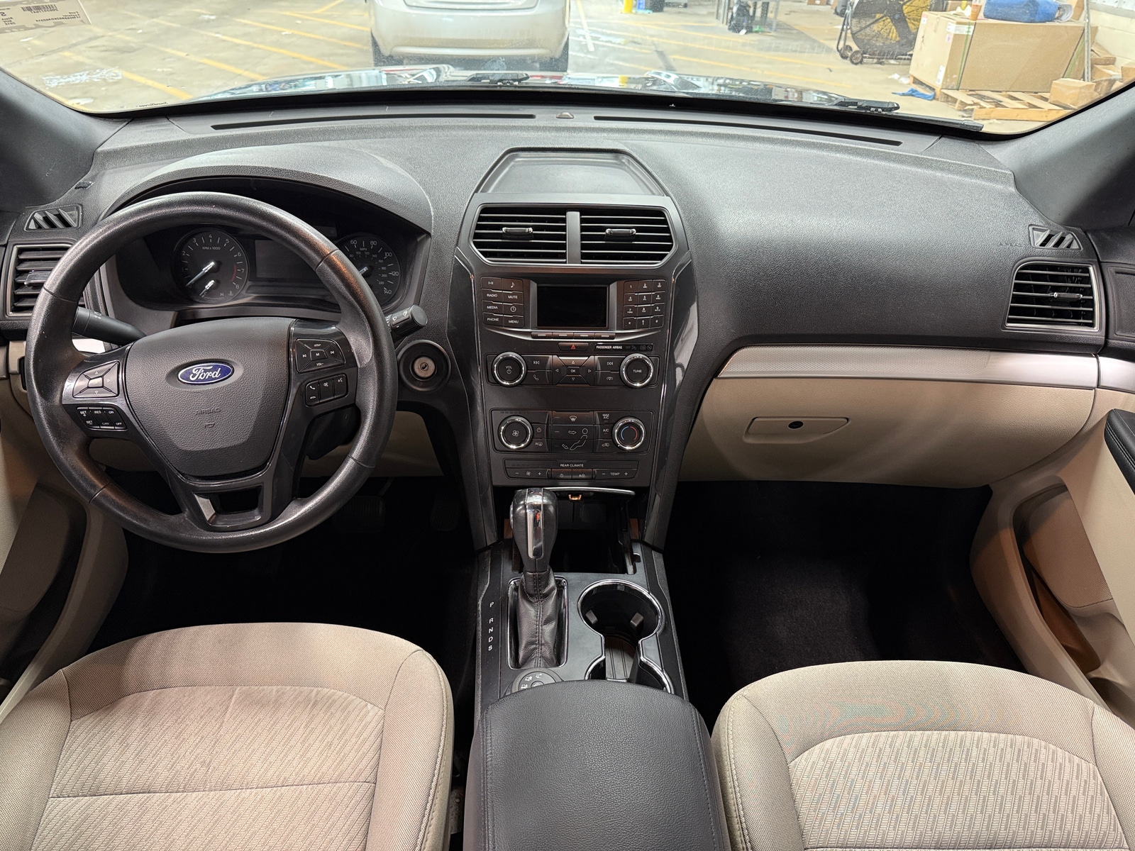 Thumbnail: 2019 Ford Explorer - 3