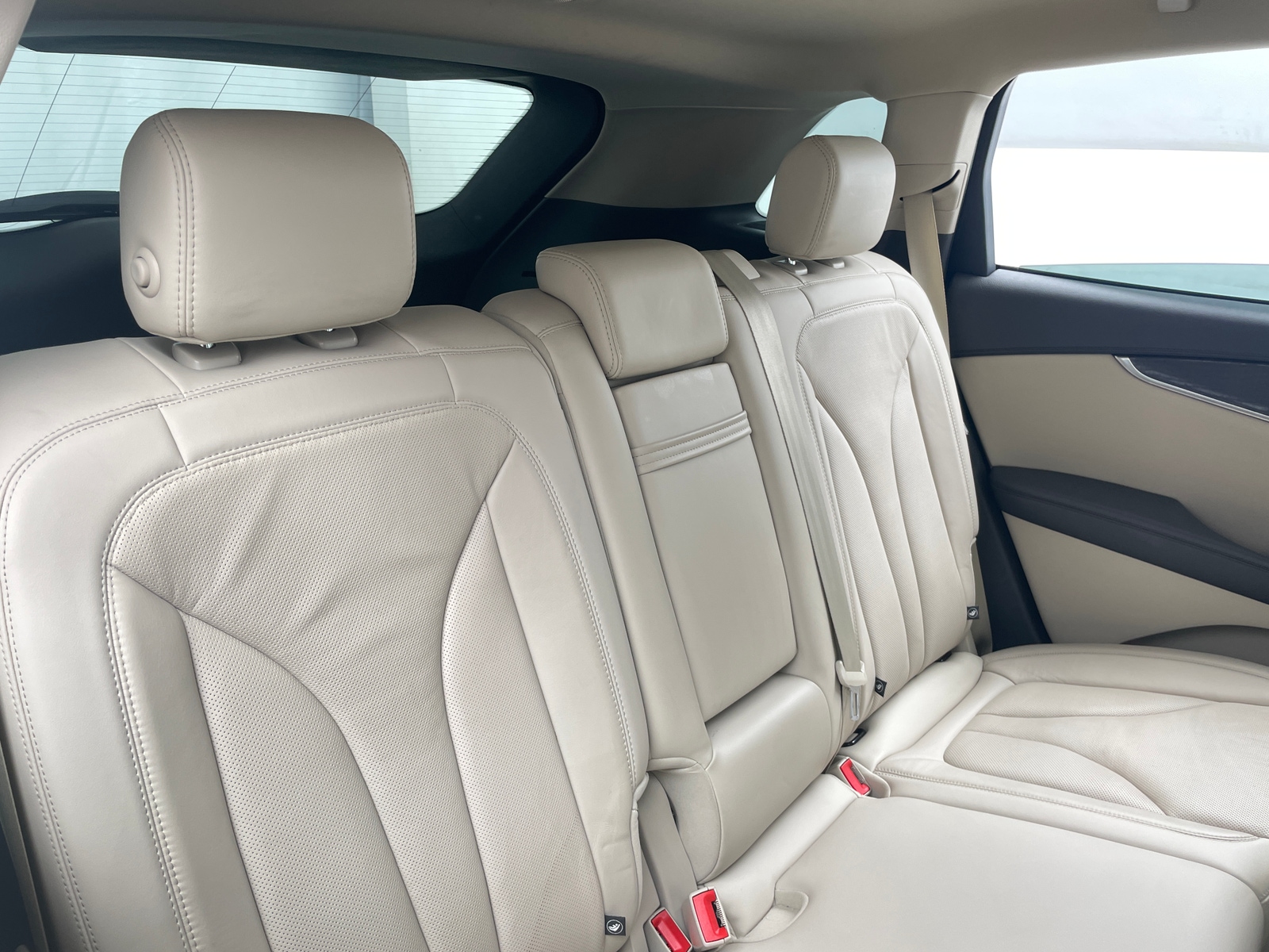 Thumbnail: 2019 Lincoln Nautilus - 5