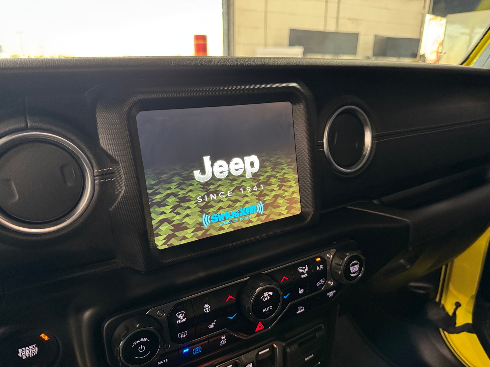 Thumbnail: 2022 Jeep Wrangler - 3