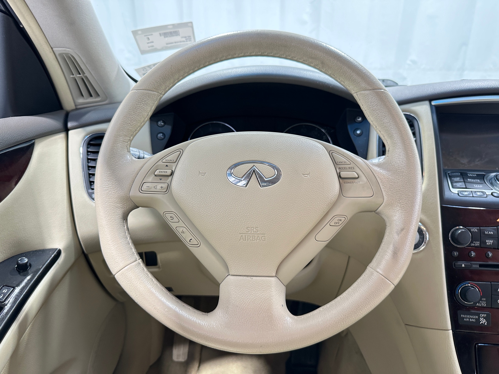 Thumbnail: 2014 INFINITI QX50 - 4