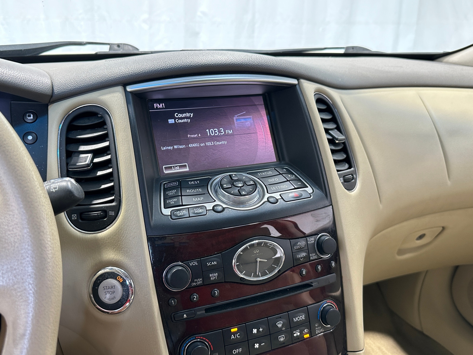 Thumbnail: 2014 INFINITI QX50 - 3