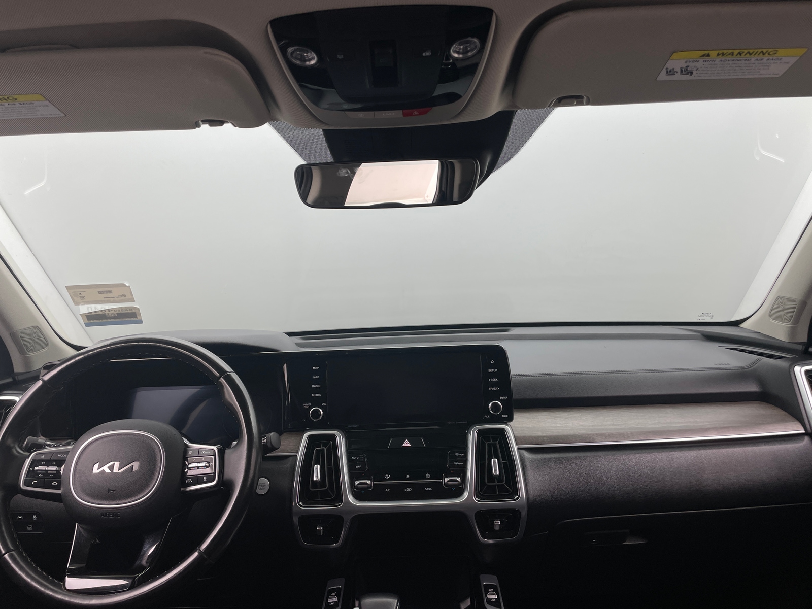 Thumbnail: 2022 Kia Sorento - 2