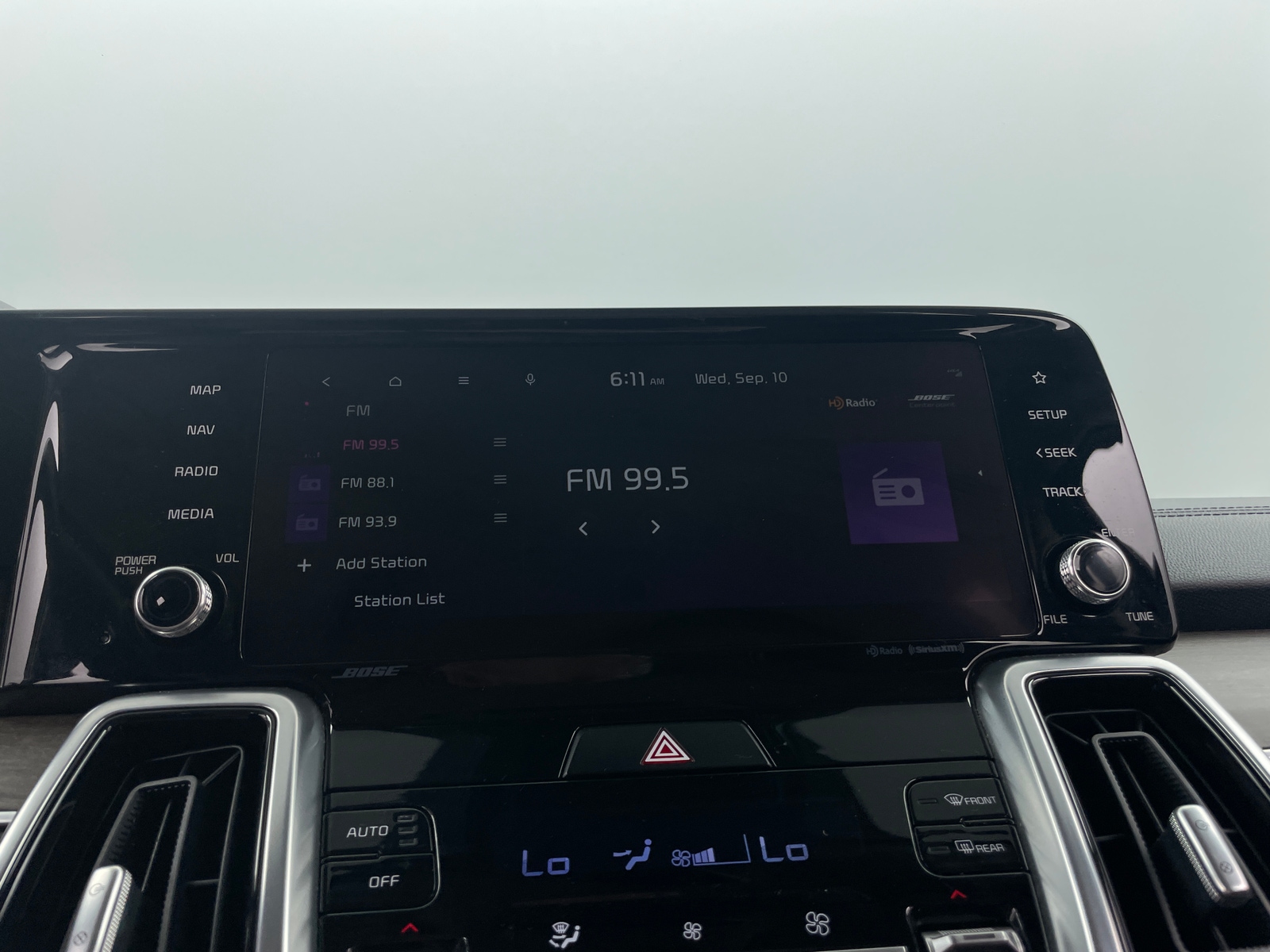 Thumbnail: 2022 Kia Sorento - 3