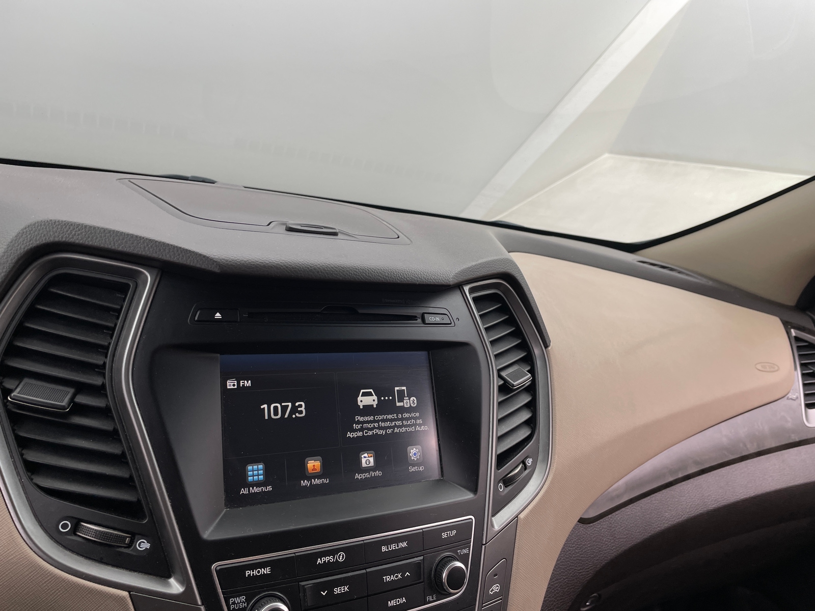 Thumbnail: 2017 Hyundai Santa Fe - 3