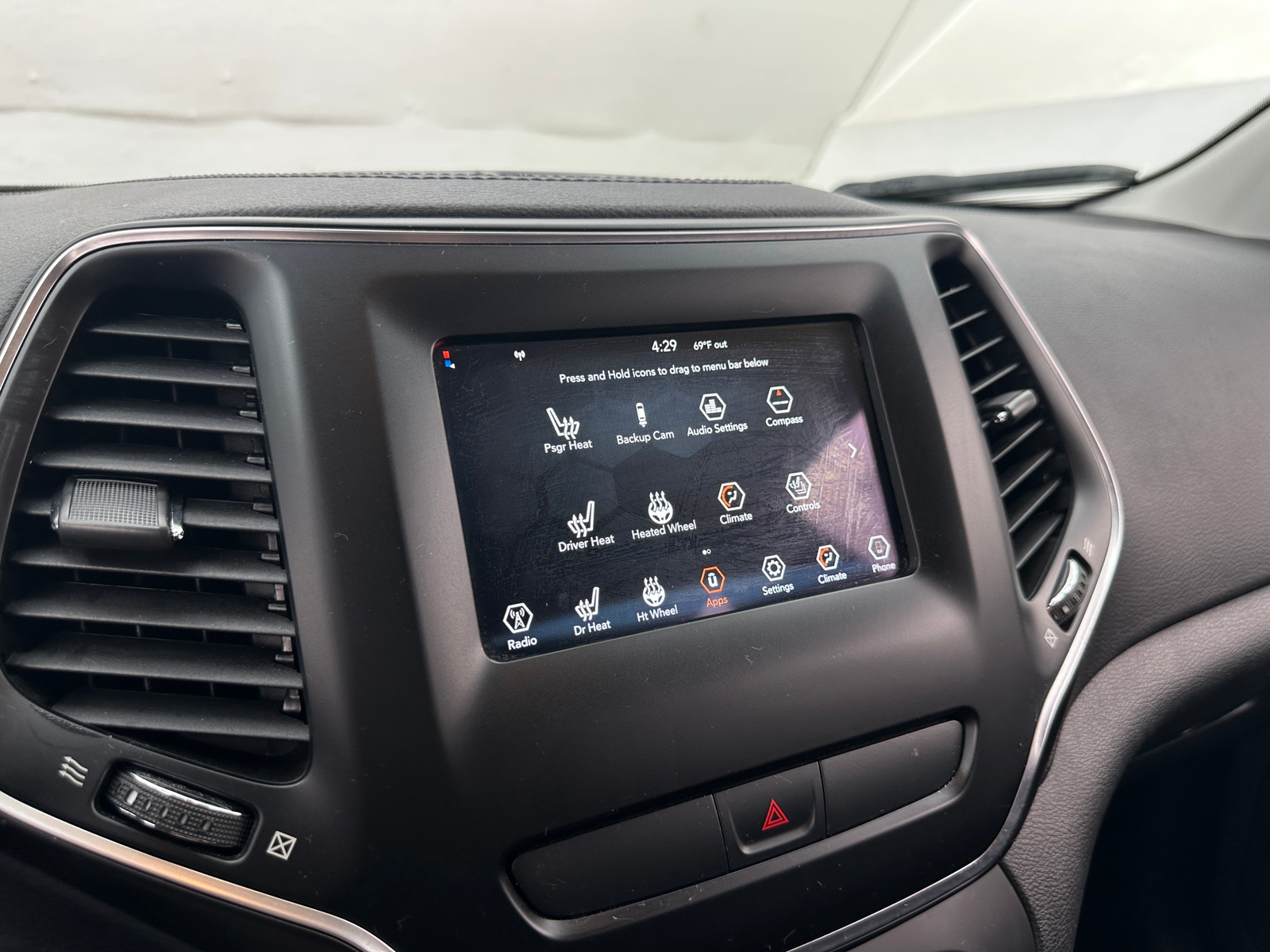 Thumbnail: 2019 Jeep Cherokee - 4