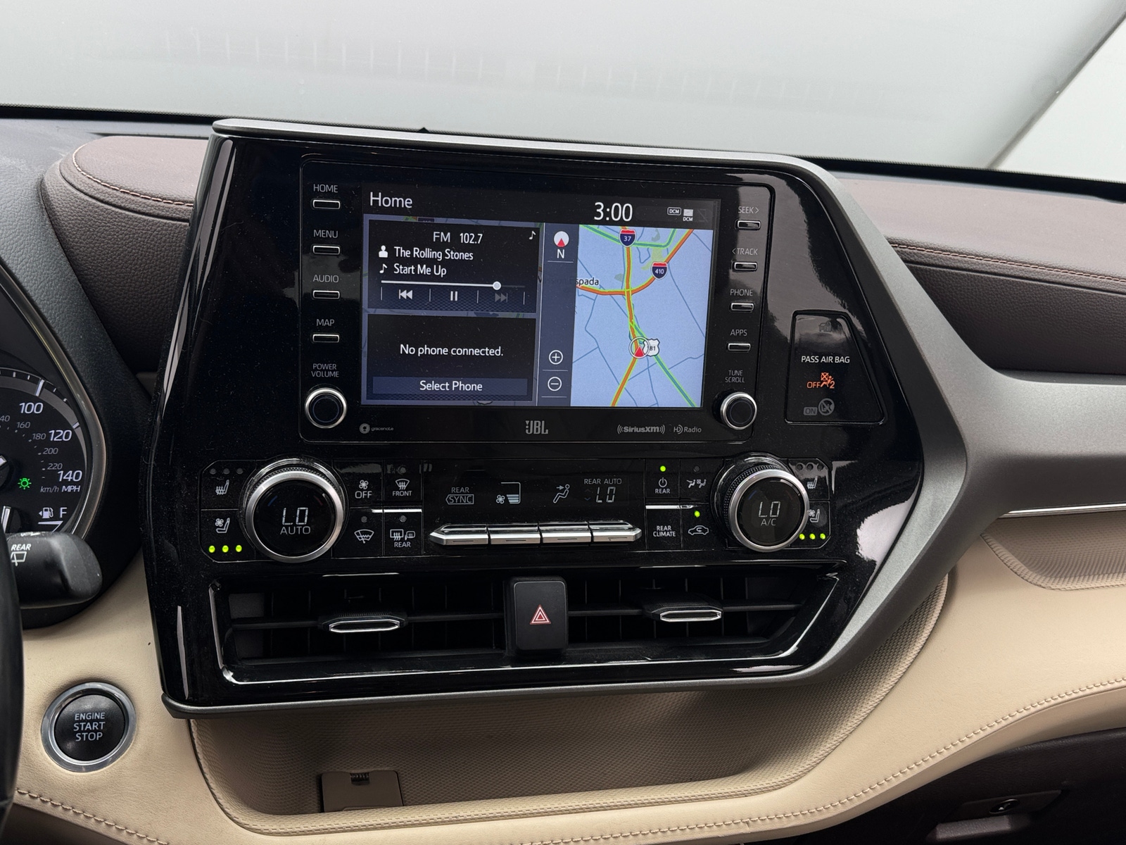 Thumbnail: 2021 Toyota Highlander - 3