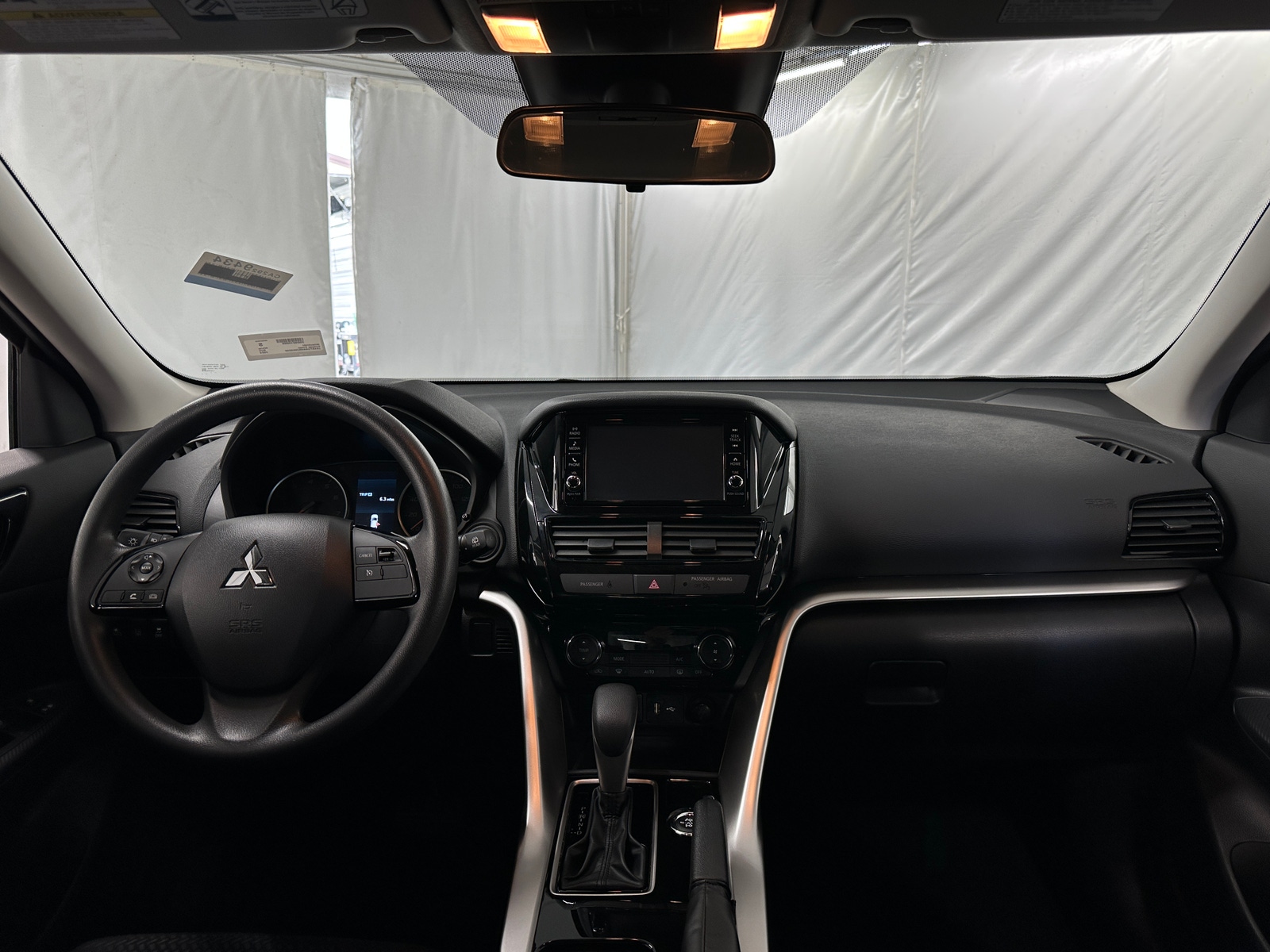 Thumbnail: 2024 Mitsubishi Eclipse Cross - 3