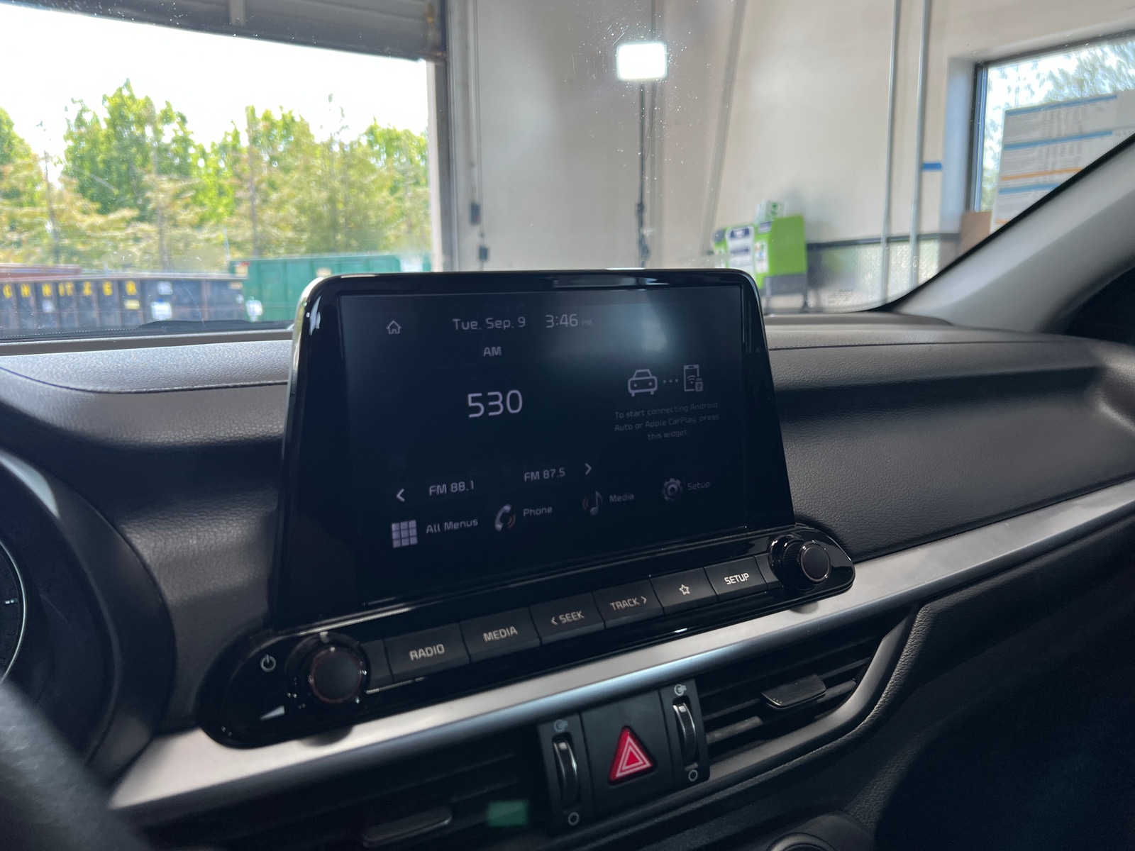 Thumbnail: 2024 Kia Forte - 4