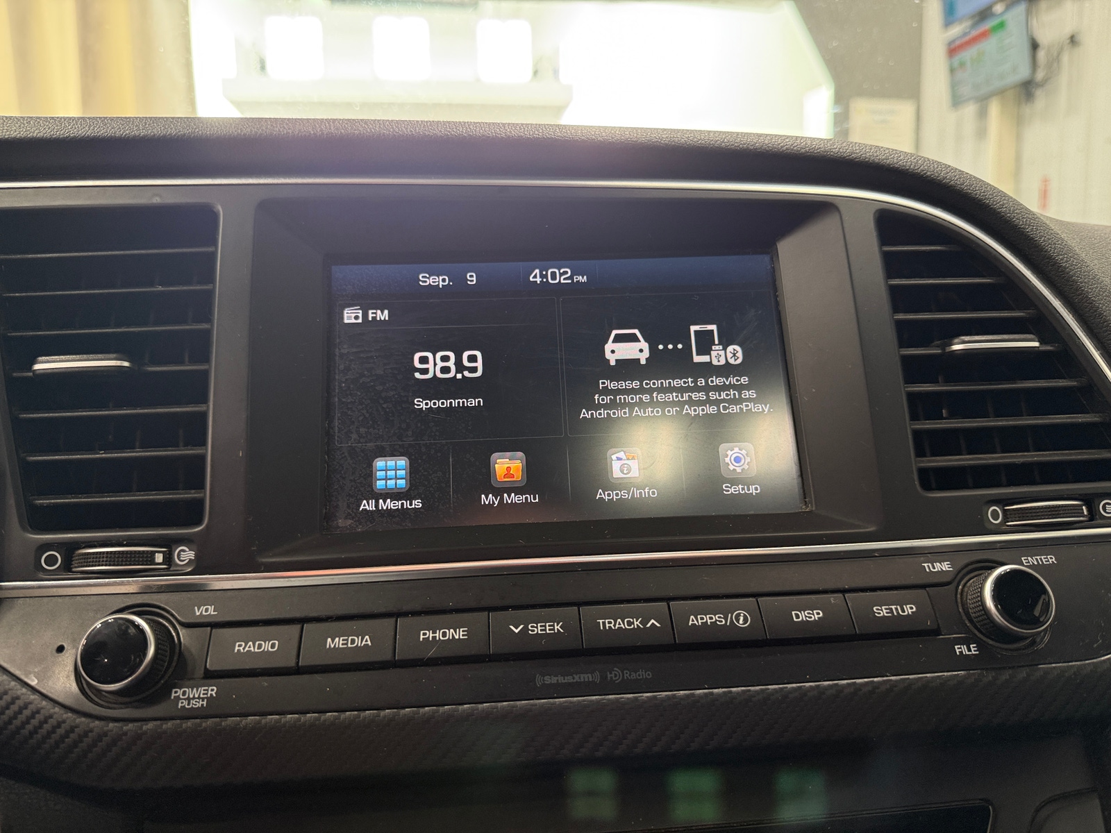 Thumbnail: 2018 Hyundai Elantra - 3