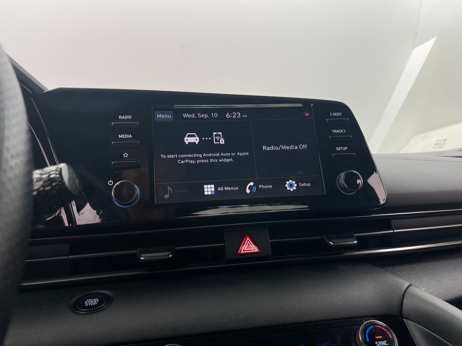 Thumbnail: 2022 Hyundai Elantra - 4