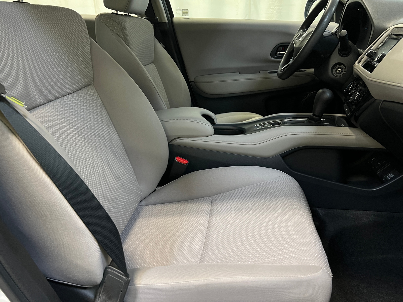 Thumbnail: 2016 Honda HR-V - 2