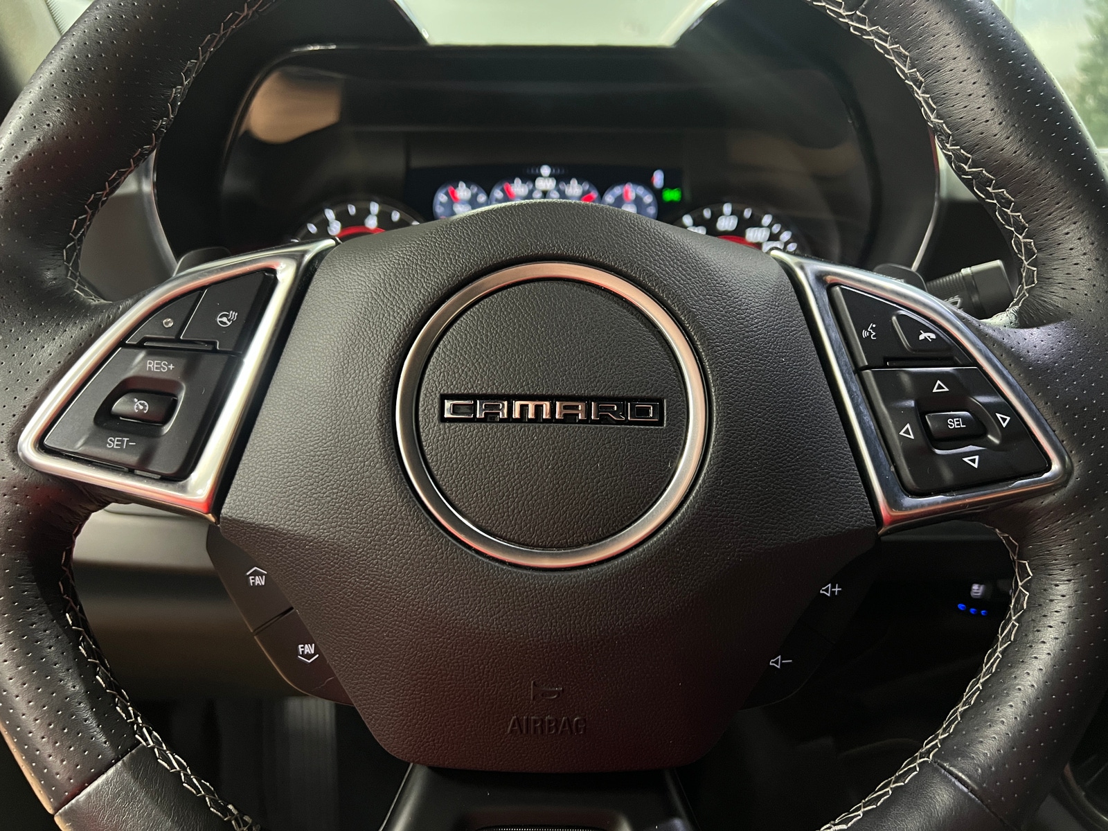 Thumbnail: 2021 Chevrolet Camaro - 4