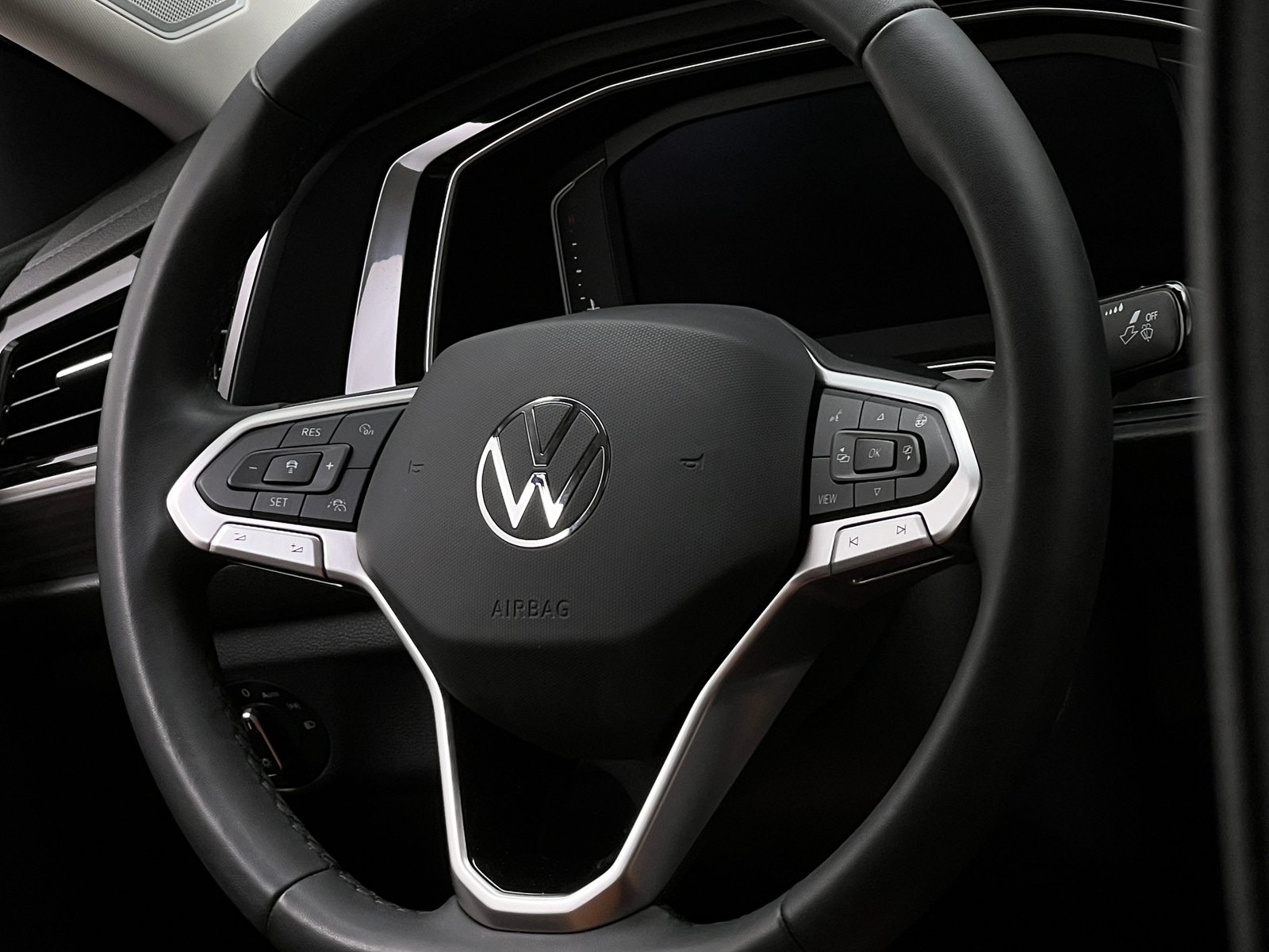 Thumbnail: 2024 Volkswagen Jetta - 4