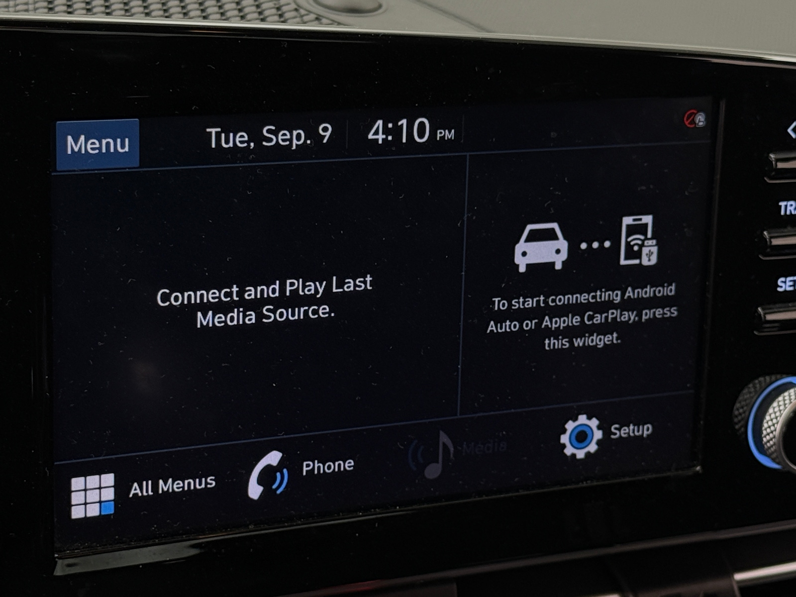 Thumbnail: 2021 Hyundai Elantra - 4